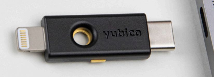Security Key mit dualer Anschlussmöglichkeit: USB-C & Lightning